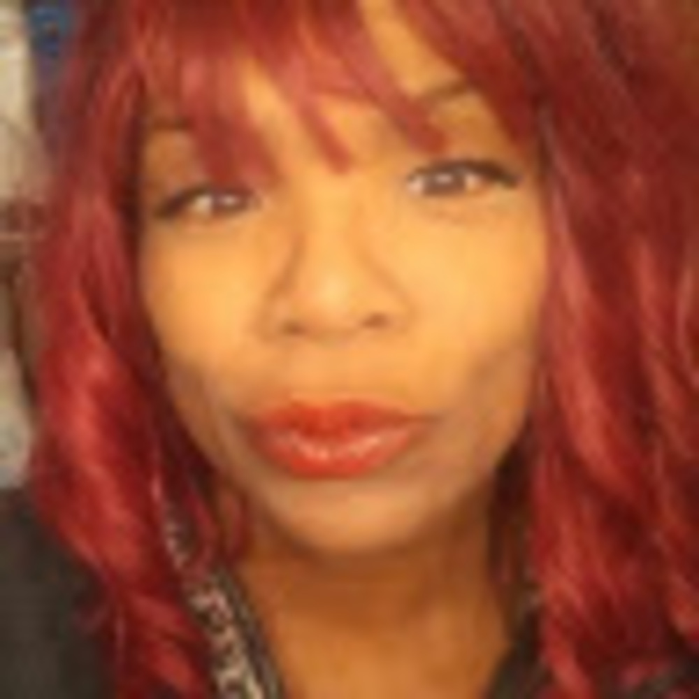 Meet your Posher, Momstar